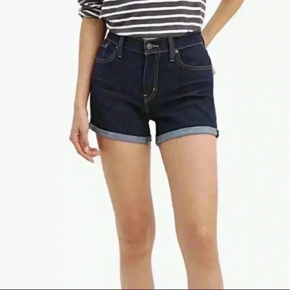 LEVI’S | Dark Wash Modern Fit Jean Shorts